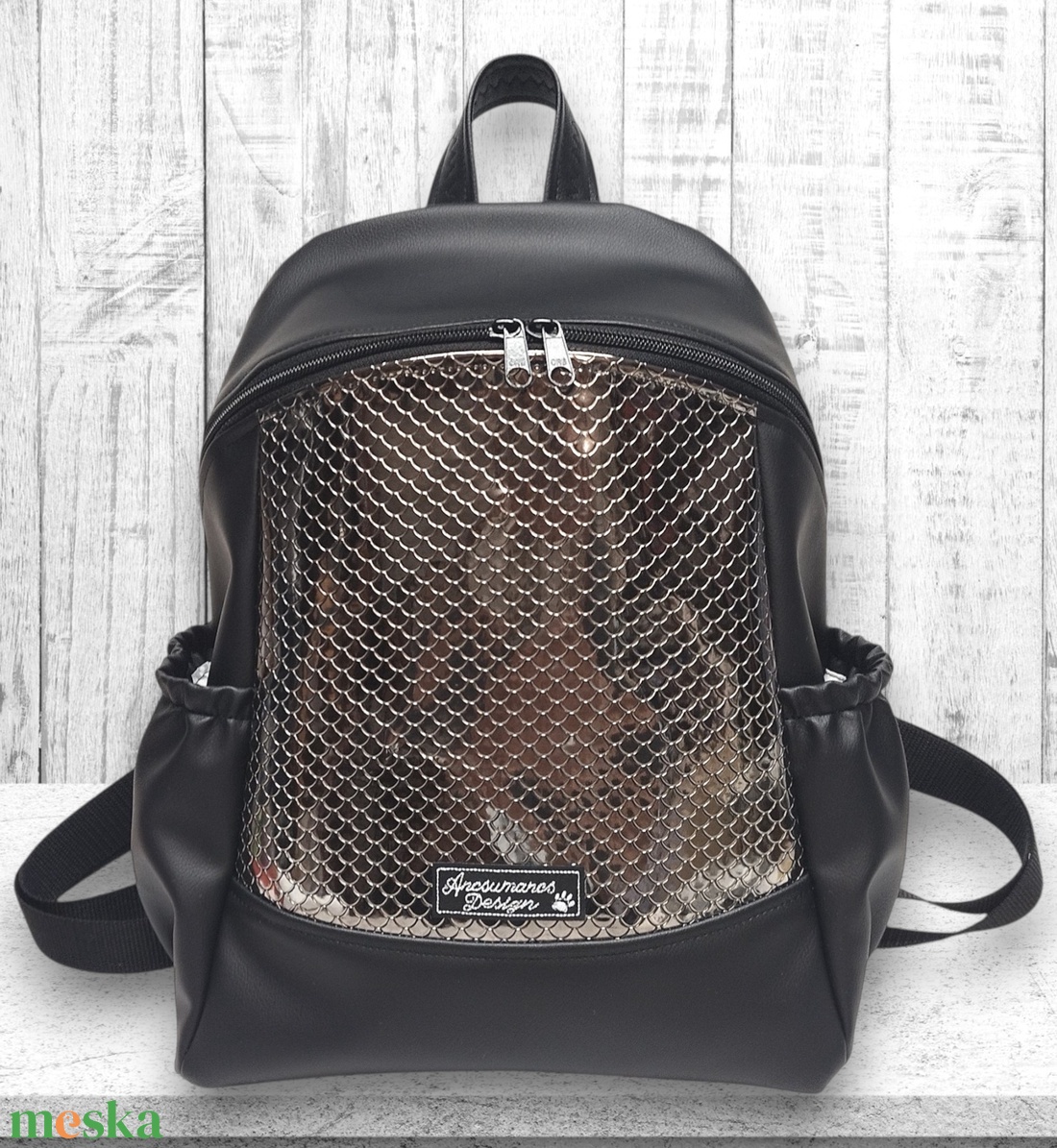 Palacktartós MAXIM BackPack L hátizsák - Fekete - Platina sellőmintás - táska & tok - hátizsák - hátizsák - Meska.hu