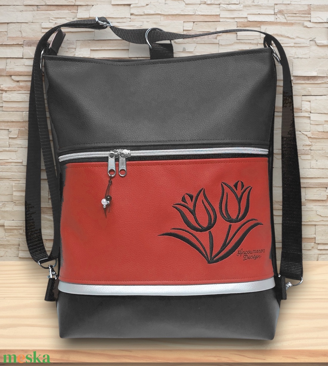 Hímzett tulipános 3in1 hátizsák univerzális táska fekete-piros - táska & tok - variálható táska - Meska.hu