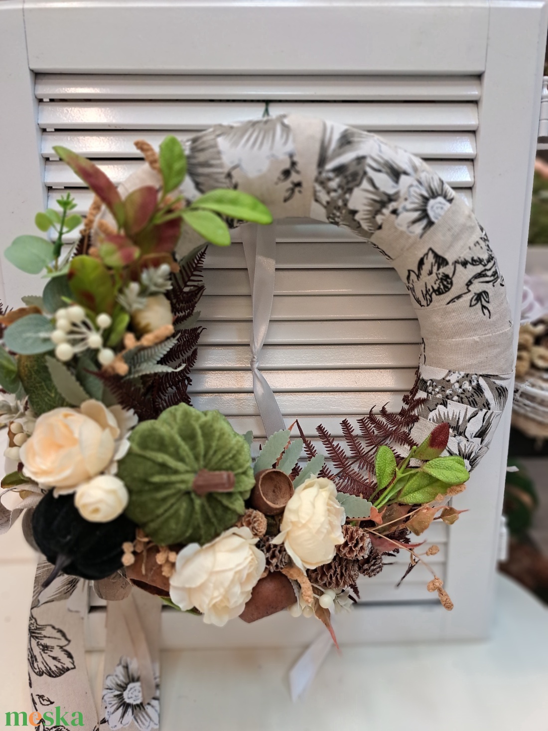 Őszi kopogtató zöld-fehér tökös - otthon & életmód - dekoráció - ajtó- és ablak dekoráció - ajtódísz & kopogtató - Meska.hu Őszi kopogtató zöld-fehér tökös - otthon & életmód - dekoráció - ajtó- és ablak dekoráció - ajtódísz & kopogtató - Meska.hu