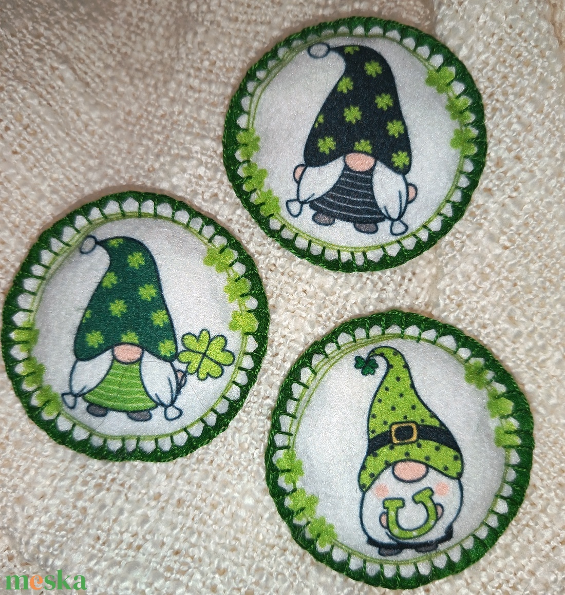 Szerencsehozó manós hűtőmágnes szett  - otthon & életmód - konyhafelszerelés, tálalás - konyhai dekoráció - hűtőmágnes - Meska.hu