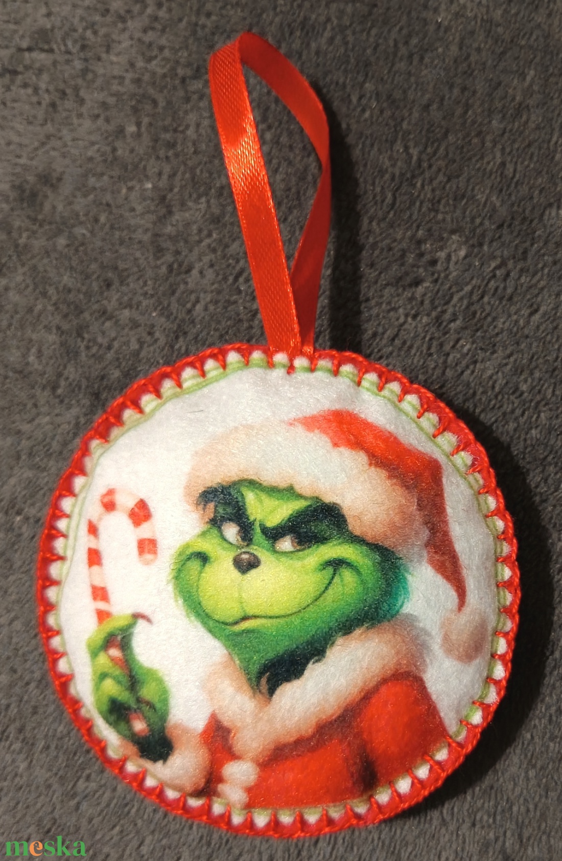 Filc dekoráció, karácsonyfadísz -Grincs - karácsony - karácsonyi lakásdekoráció - karácsonyfadíszek - Meska.hu