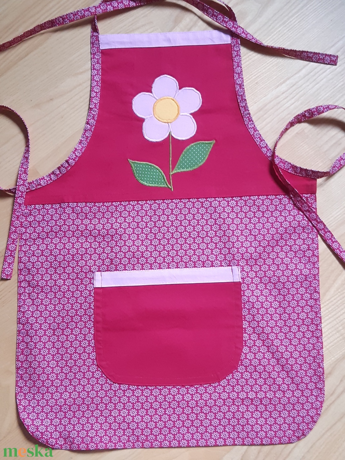 Virágos kötény, pink - otthon & életmód - konyhafelszerelés, tálalás - konyhai textil - kötény - Meska.hu