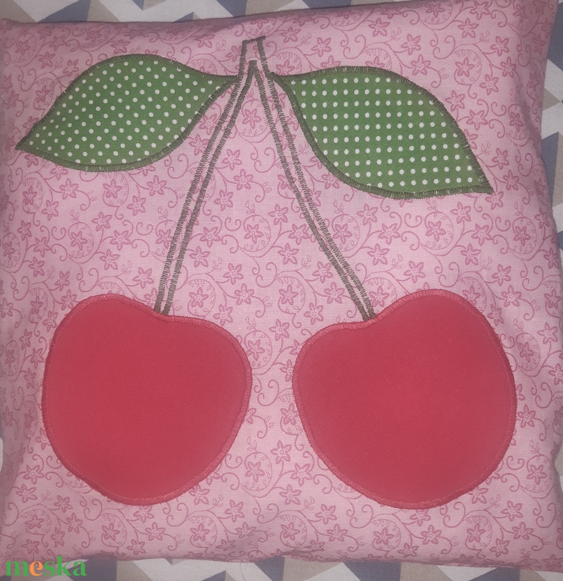 Cseresznyés  gyerekpárna - játék & sport - ovis felszerelés - ovis párna, kispárna - Meska.hu