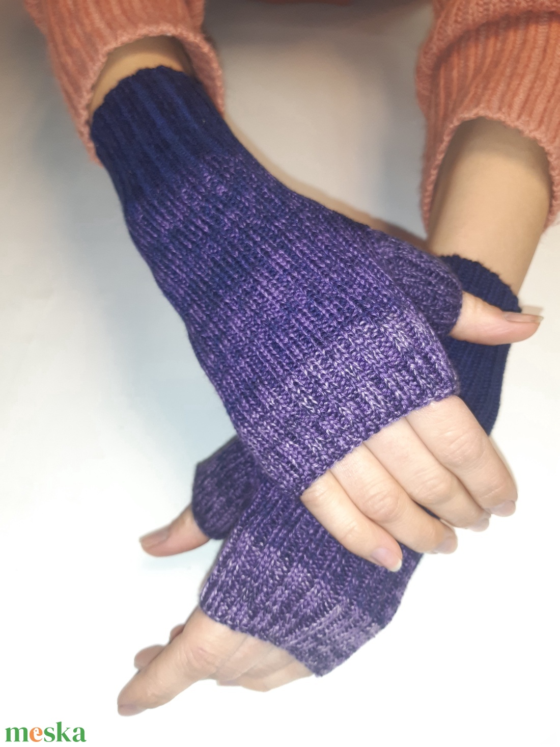 Kézmelegítő kötött, lila-s.kék - ruha & divat - sál, sapka, kendő - kesztyű - Meska.hu