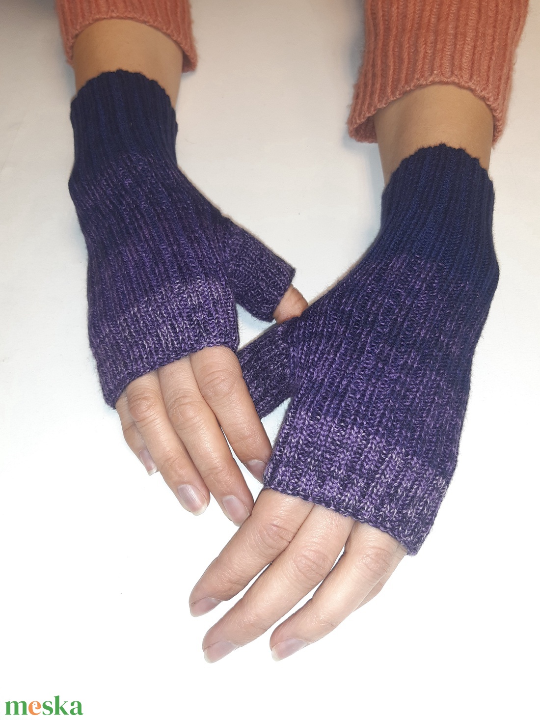 Kézmelegítő kötött, lila-s.kék - ruha & divat - sál, sapka, kendő - kesztyű - Meska.hu