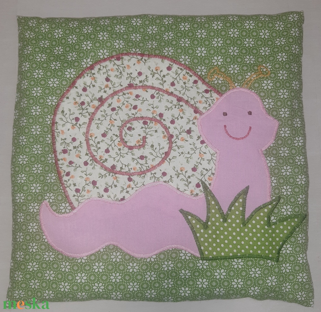 Csigás párna - otthon & életmód - babaszoba, gyerekszoba - gyerek díszpárna - Meska.hu