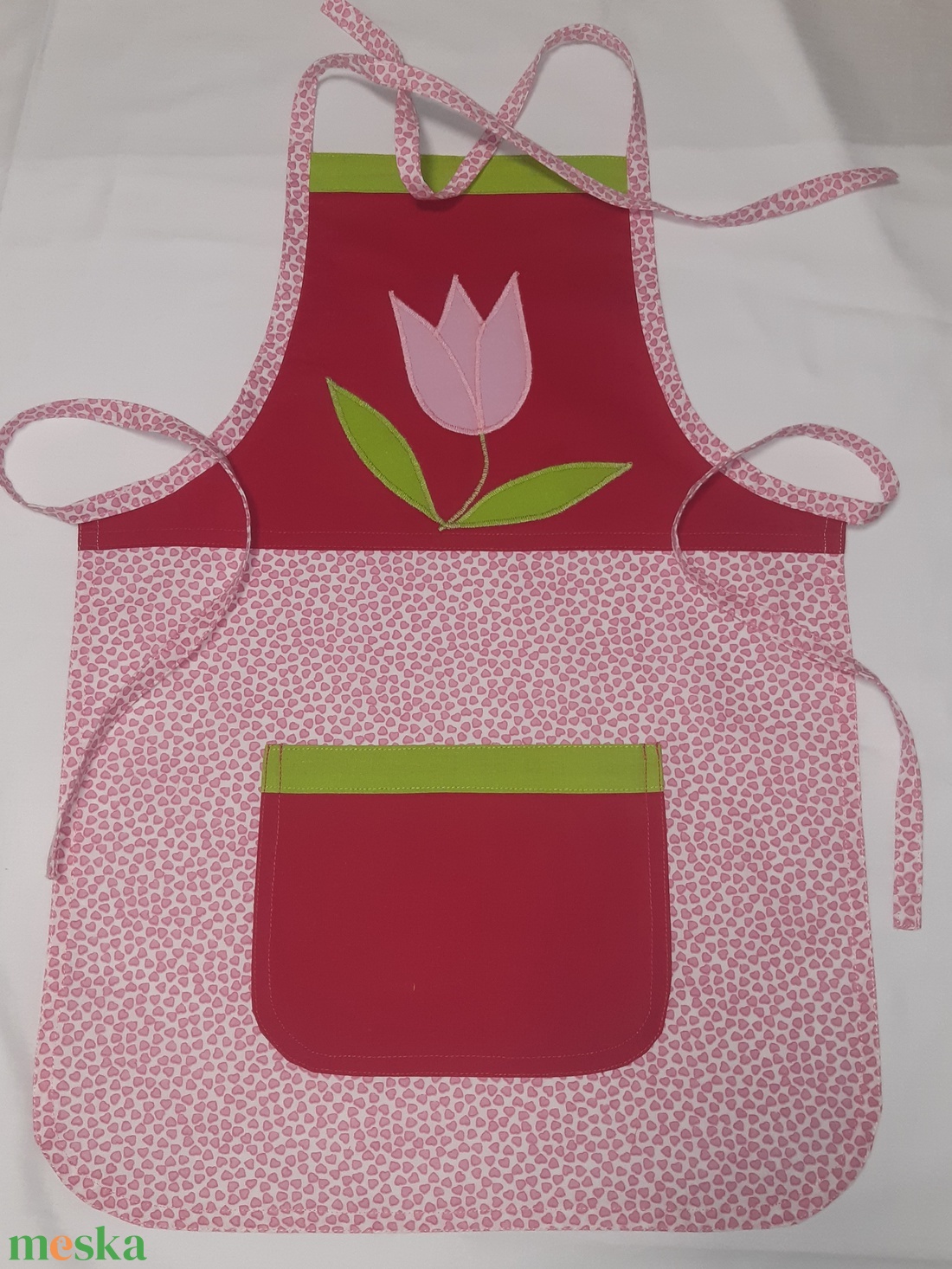 Tulipános kislány kötény - otthon & életmód - konyhafelszerelés, tálalás - konyhai textil - kötény - Meska.hu