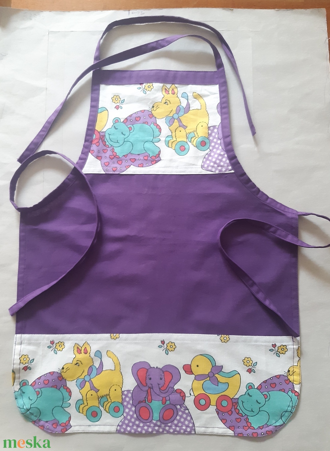 Lila gyerek kötény - otthon & életmód - konyhafelszerelés, tálalás - konyhai textil - kötény - Meska.hu