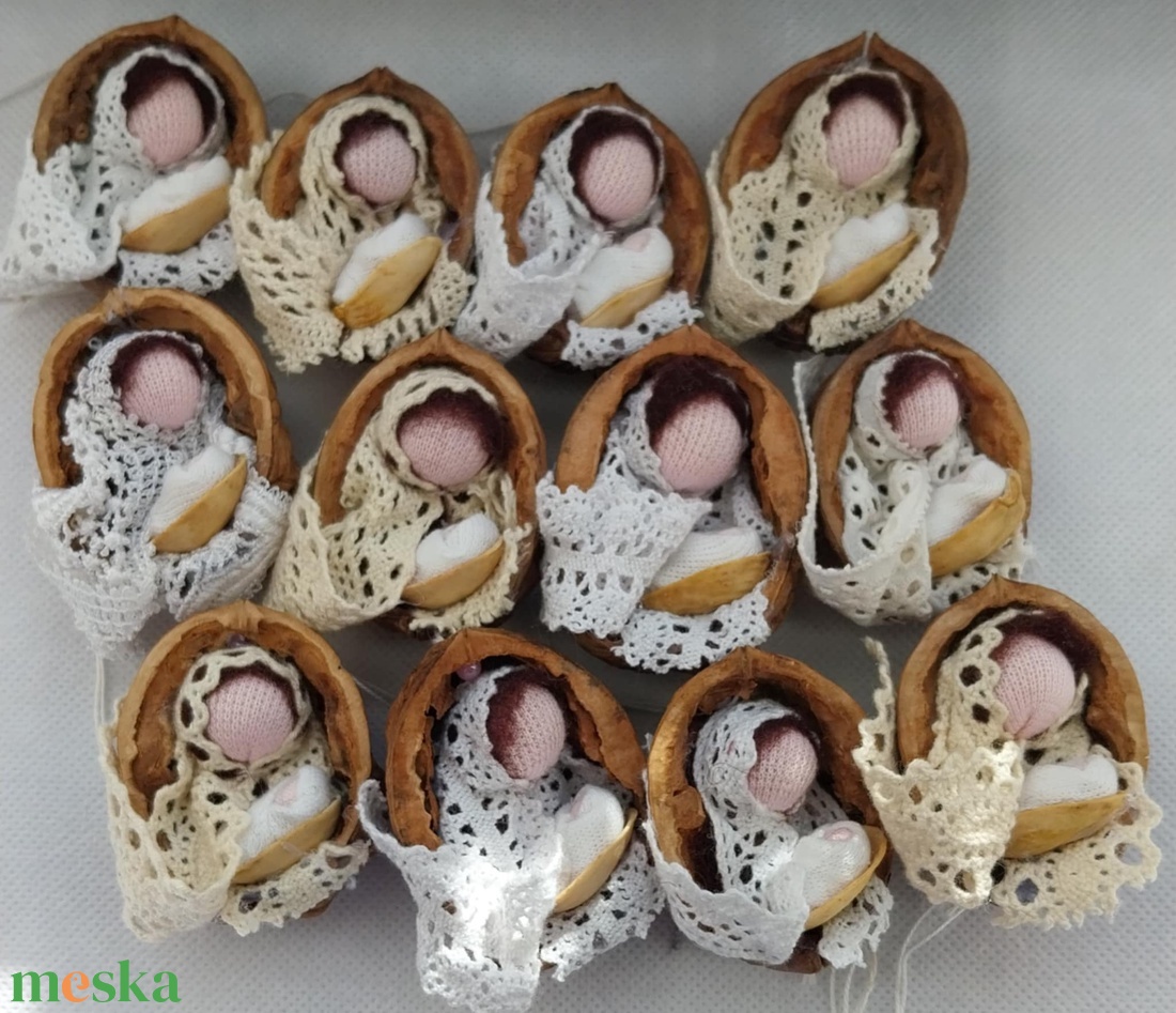 Dióhéjban... - otthon & életmód - dekoráció - fali és függő dekoráció - függődísz - Meska.hu Dióhéjban... - otthon & életmód - dekoráció - fali és függő dekoráció - függődísz - Meska.hu