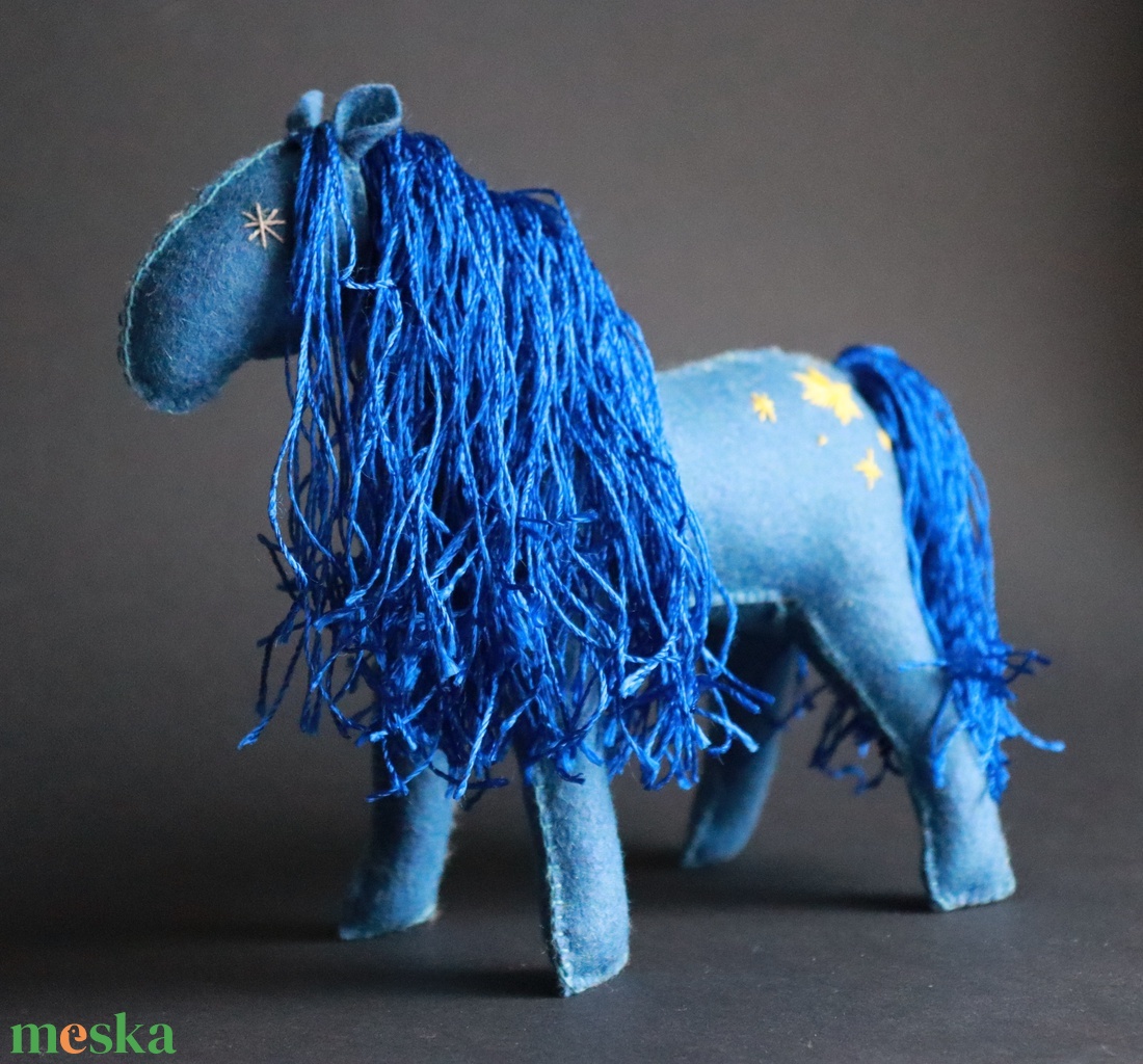 Csillag, a mesebeli lovacska a varázserdőből - játék & sport - plüssállat & játékfigura - ló - Meska.hu