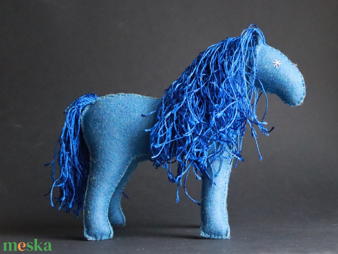 Csillag, a mesebeli lovacska a varázserdőből - játék & sport - plüssállat & játékfigura - ló - Meska.hu