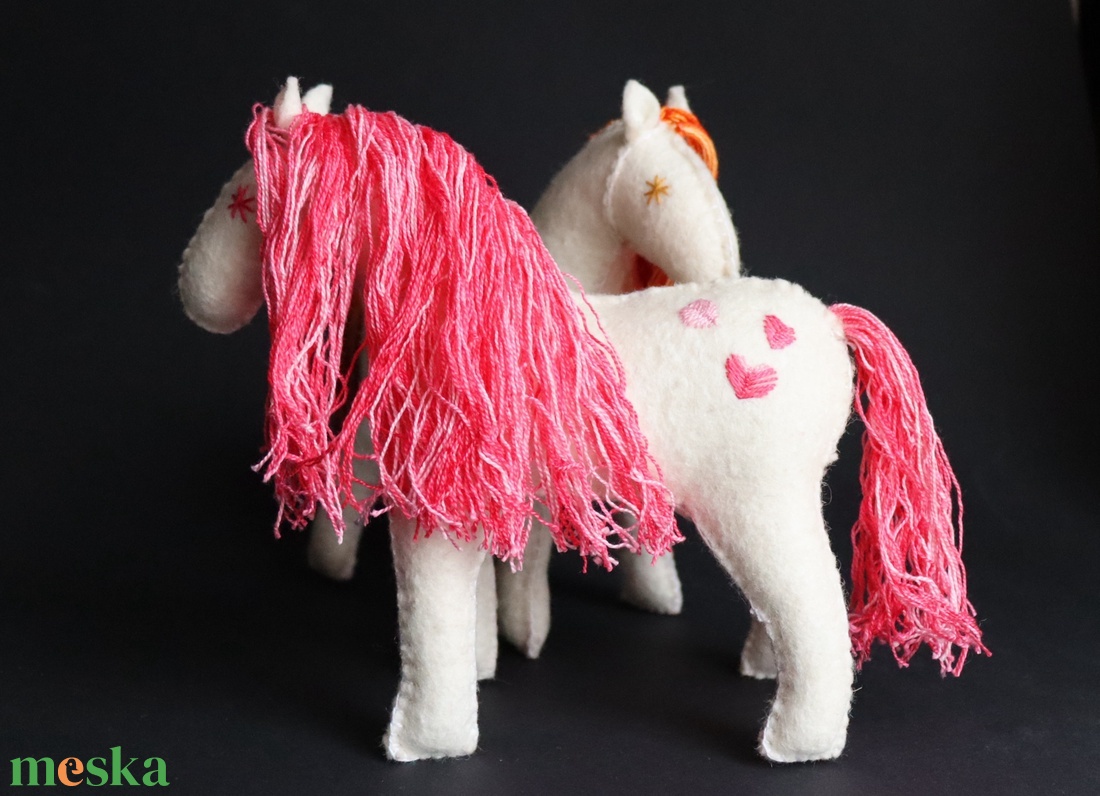 Sugár és Alkony, mesebeli lovacskák a varázserdőből - játék & sport - plüssállat & játékfigura - ló - Meska.hu
