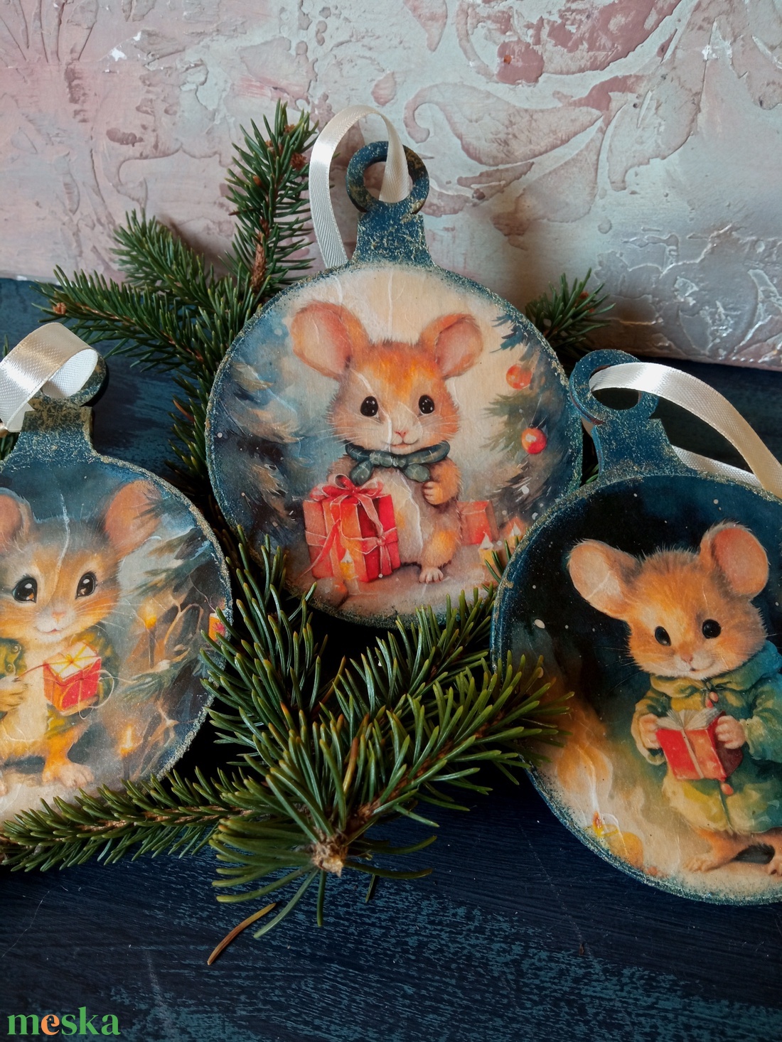 Kisegerek fakarcsonyfadísz - karácsony - karácsonyi lakásdekoráció - karácsonyfadíszek - Meska.hu