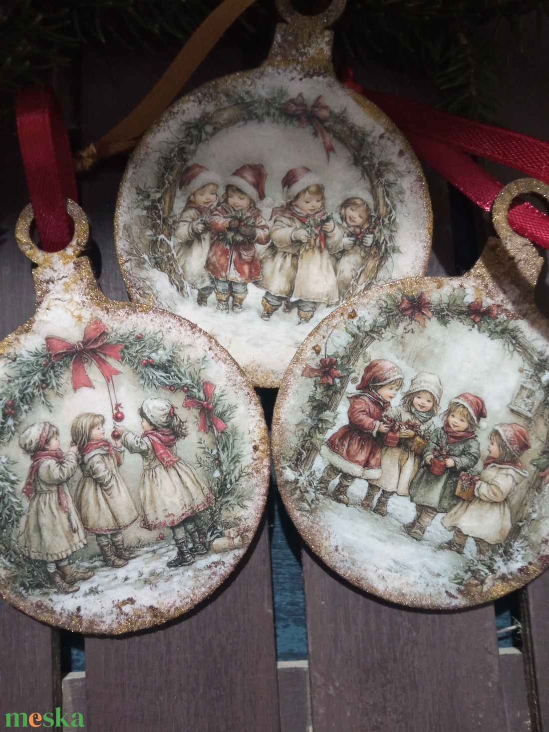 Gyerekek - retró karácsonyfadíszek  - karácsony - karácsonyi lakásdekoráció - karácsonyfadíszek - Meska.hu