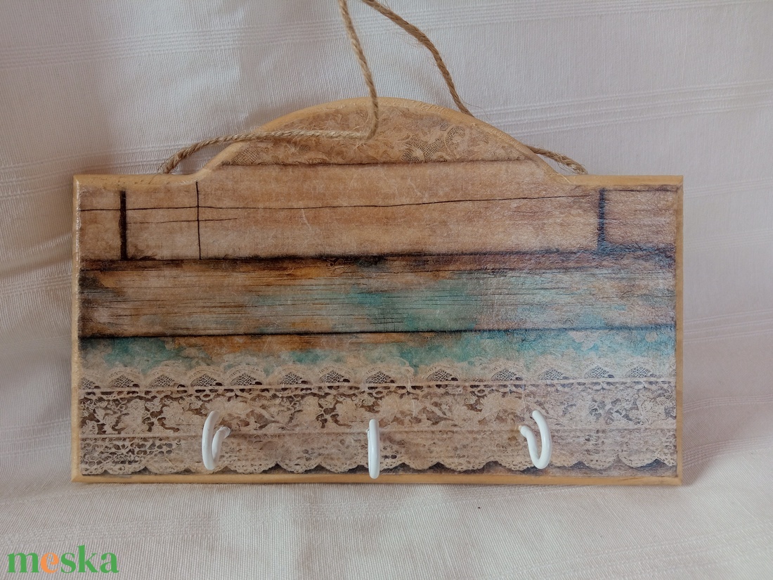 Csipkemintás fali kulcstartó  - otthon & életmód - dekoráció - fali és függő dekoráció - fali kulcstartó - Meska.hu