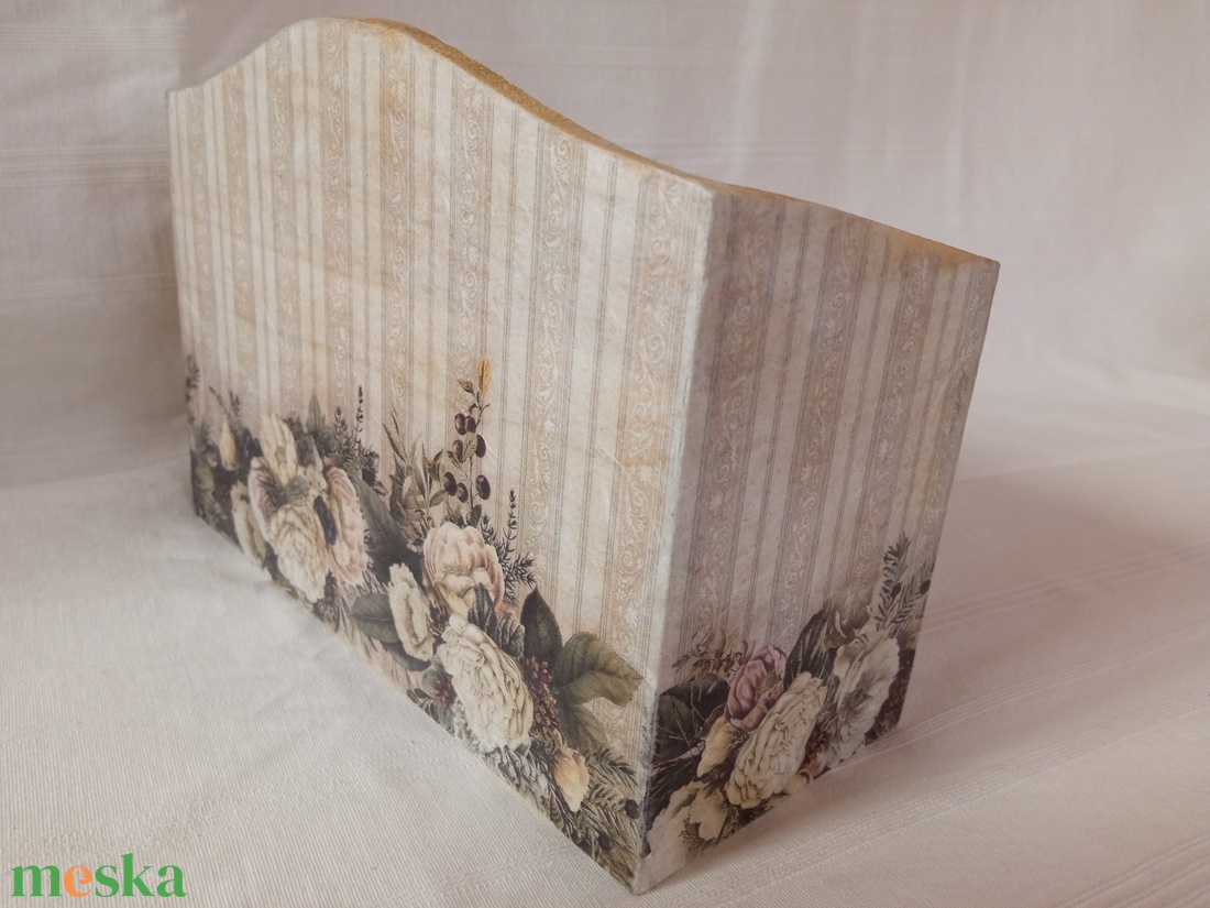 Vir�gos asztali írószertartó - otthon & életmód - tárolás & rendszerezés - íróasztali tároló - Meska.hu