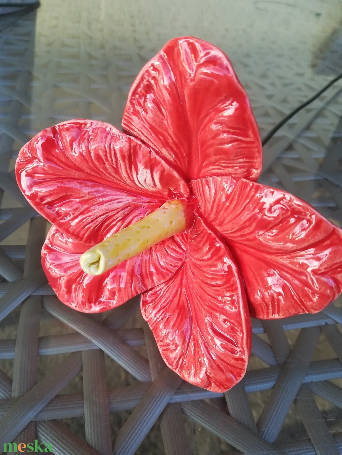 Kerámia hibiscus - otthon & életmód - dekoráció - virágdísz és tartó - csokor & virágdísz - Meska.hu