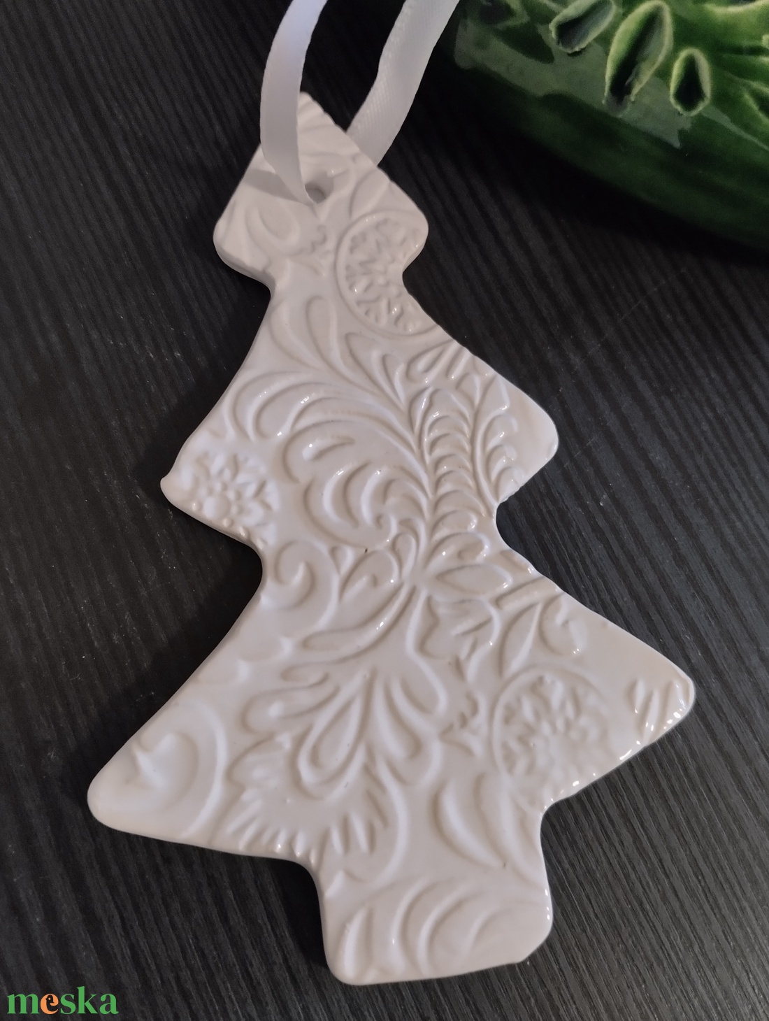 Fehér karácsonyfa dísz - karácsony - karácsonyi lakásdekoráció - karácsonyfadíszek - Meska.hu