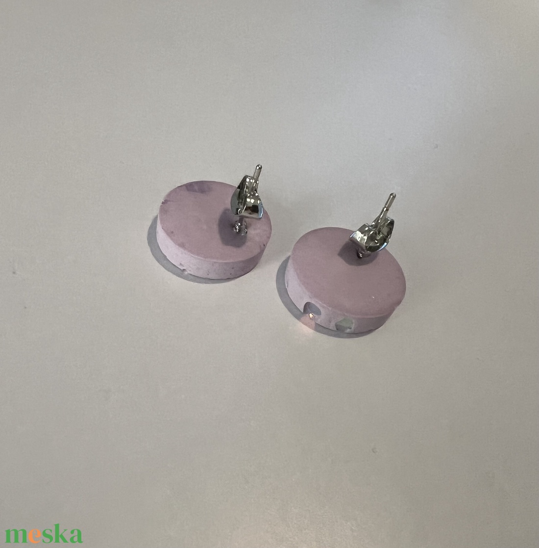 Halványlila, csillogó fülbevalók - esküvő - ékszer - fülbevaló - Meska.hu