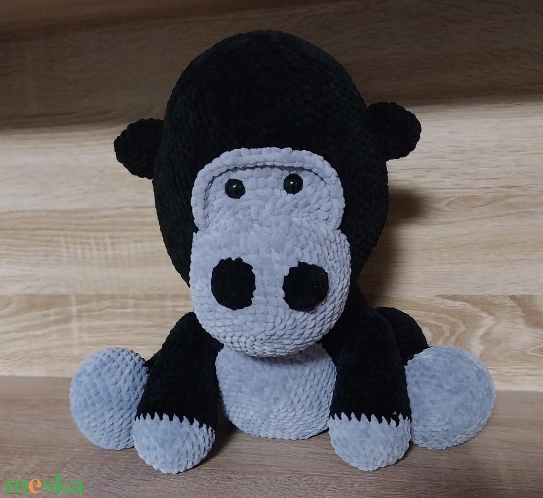 Plüss gorilla - játék & sport - plüssállat & játékfigura - majom - Meska.hu Plüss gorilla - játék & sport - plüssállat & játékfigura - majom - Meska.hu