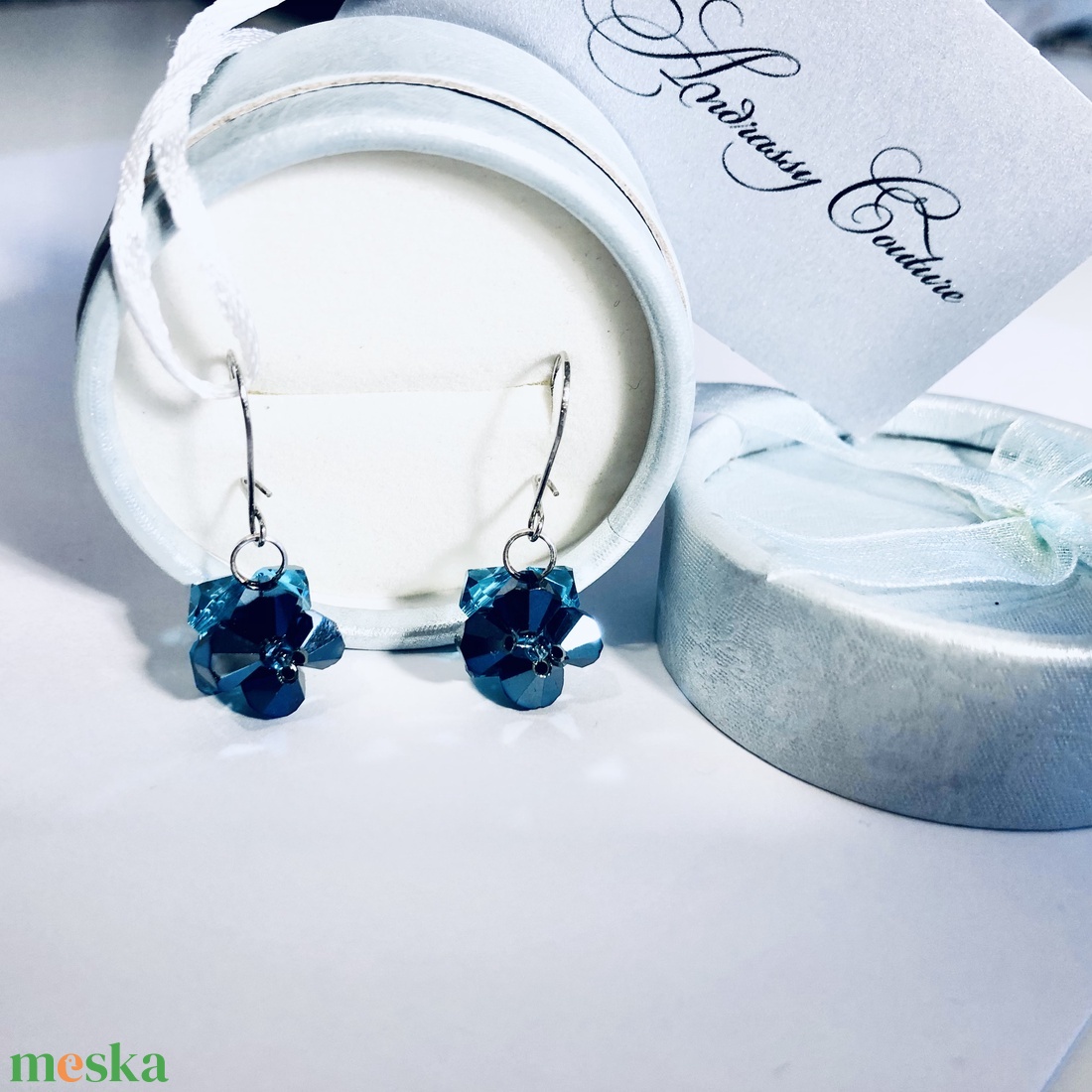 Andrassy Couture Swarovski fülbevaló ékszerdobozban - ékszer - fülbevaló - lógó fülbevaló - Meska.hu