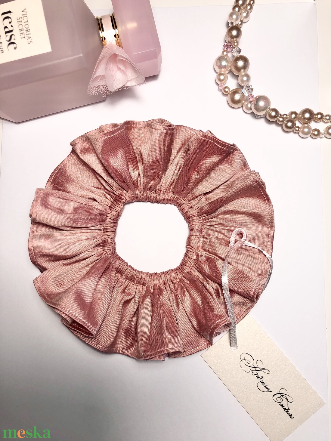 Andrassy Couture hernyóselyem santung hajgumi - ruha & divat - hajdísz & hajcsat - hajgumi - Meska.hu