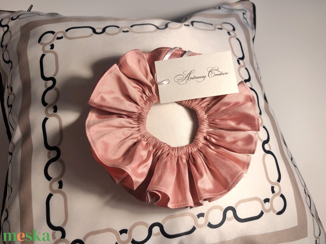 Andrassy Couture hernyóselyem santung hajgumi - ruha & divat - hajdísz & hajcsat - hajgumi - Meska.hu