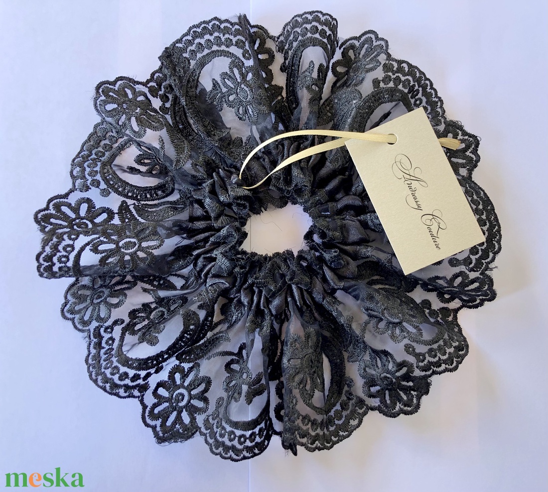 Andrassy Couture fekete csipke hajgumi - ruha & divat - hajdísz & hajcsat - hajgumi - Meska.hu