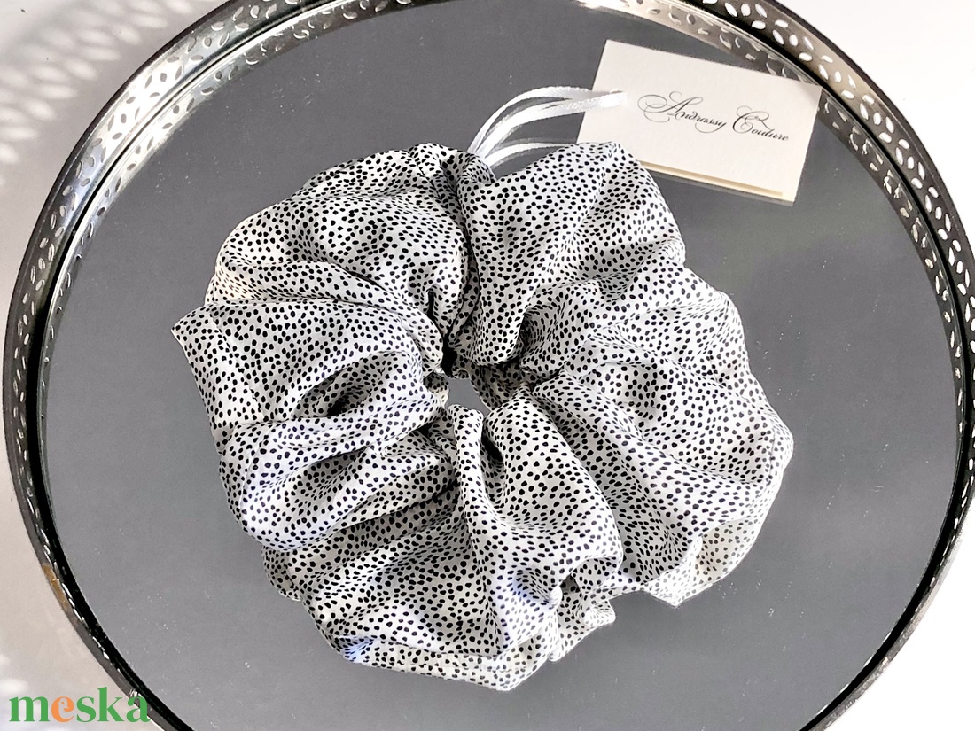 Andrassy Couture XL pöttyös hernyóselyem hajgumi - ruha & divat - hajdísz & hajcsat - hajgumi - Meska.hu