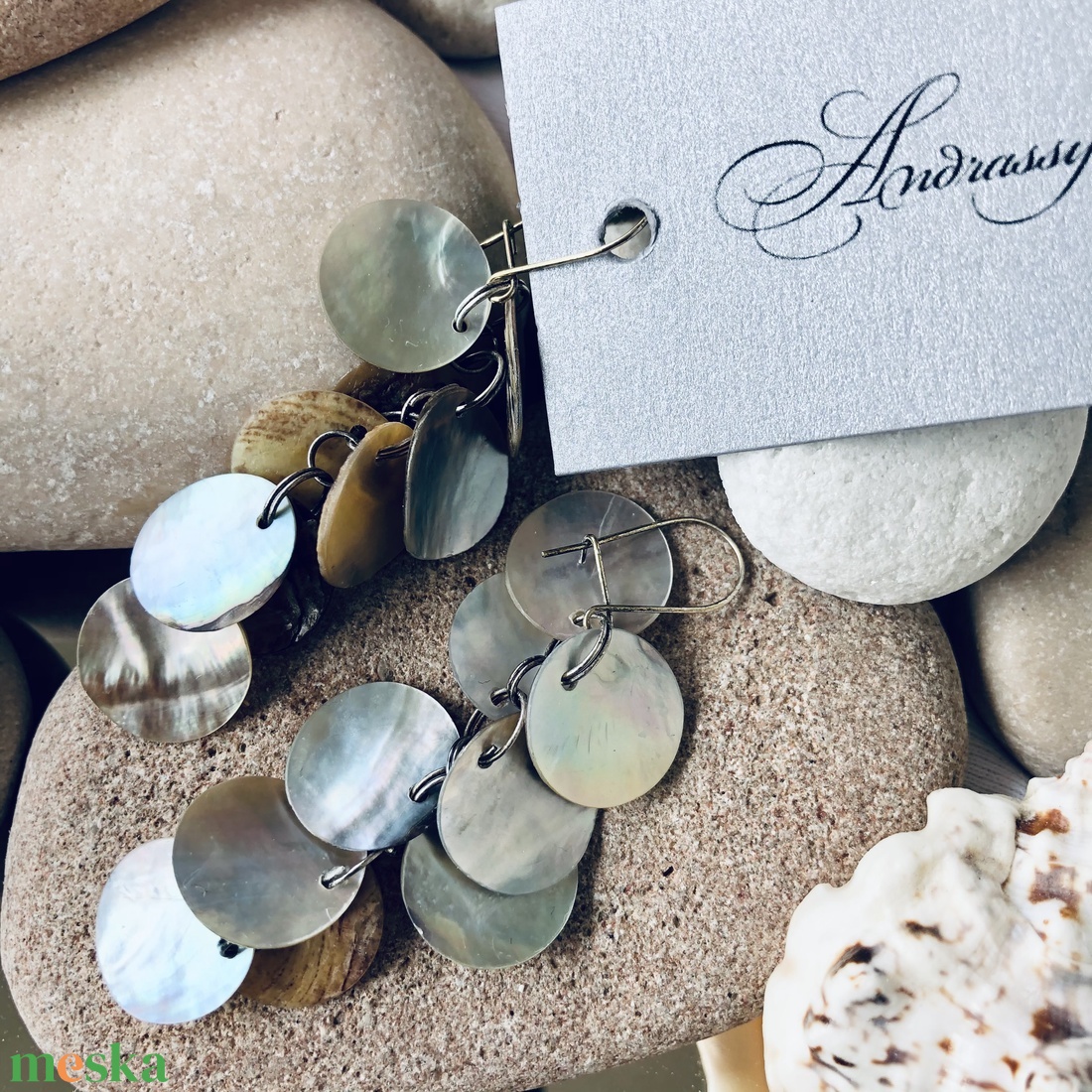 Andrassy Couture kagyló fülbevaló  - ékszer - fülbevaló - lógó fülbevaló - Meska.hu