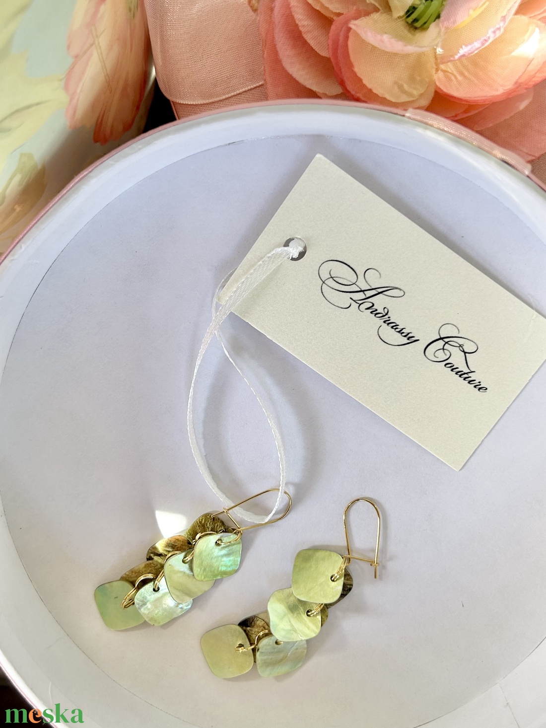 Andrassy Couture zöld szögletes kagyló fülbevaló  - ékszer - fülbevaló - lógó fülbevaló - Meska.hu