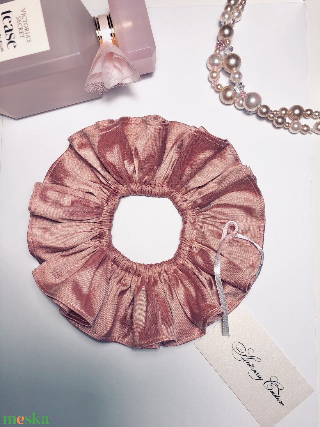 Andrassy Couture hernyóselyem santung hajgumi - ruha & divat - hajdísz & hajcsat - hajgumi - Meska.hu