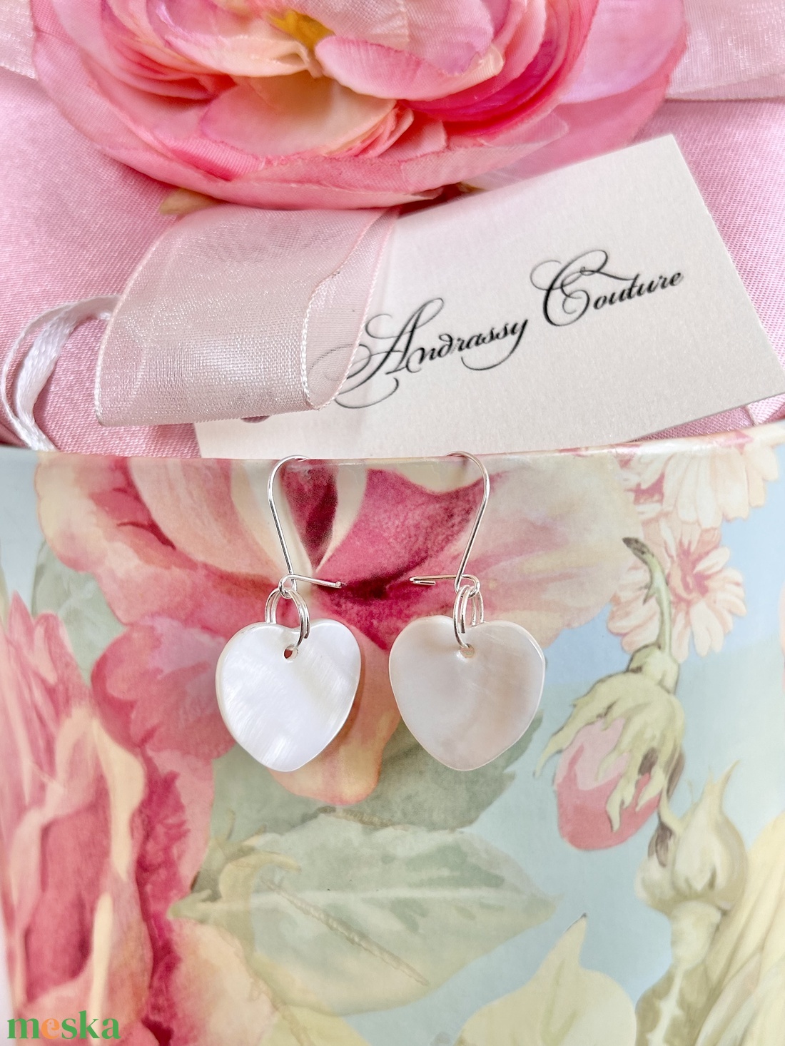 Andrassy Couture szivecske kagyló fülbevaló  - ékszer - fülbevaló - lógó fülbevaló - Meska.hu