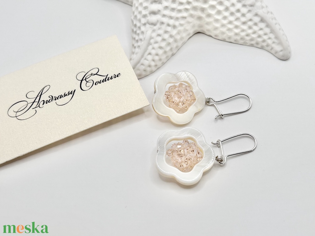 Andrassy Couture kagyló virág Swarovski kristály fülbevaló ezüst akasztóval - ékszer - fülbevaló - lógó fülbevaló - Meska.hu