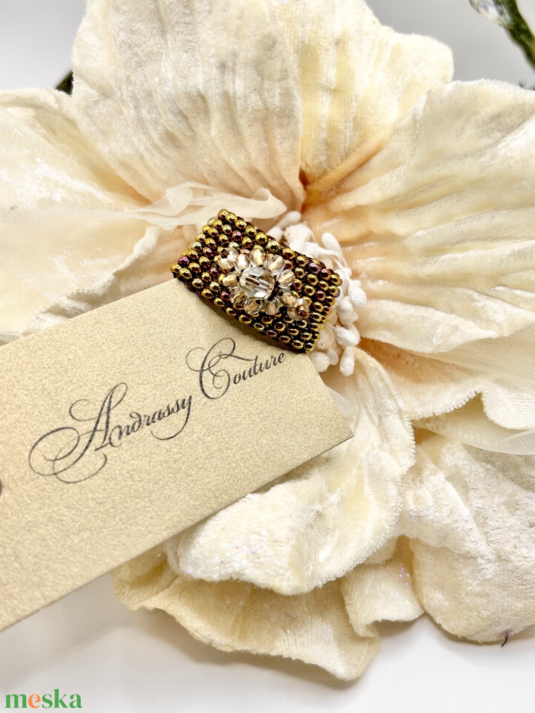 Andrassy Couture virágos gyöngy gyűrű Swarovski kristállyal - ékszer - gyűrű - figurális gyűrű - Meska.hu