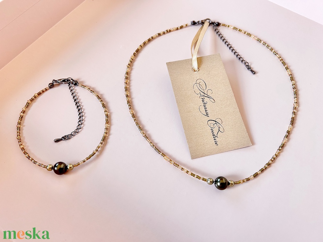 Andrassy Couture zöld/arany Swarovski bogyó egysoros gyöngy nyaklánc és karkötő szett - ékszer - ékszerszett - Meska.hu