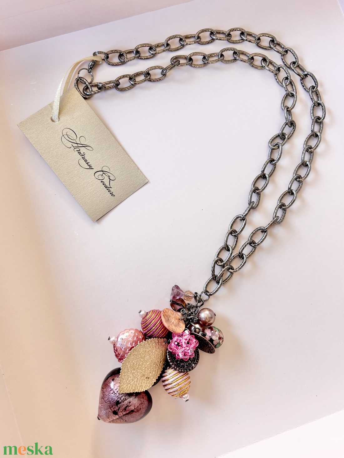 Andrassy Couture �úgyis rám figyelsz csak láncos, nagy medálos nyaklánc Swarovski kristállyal  - ékszer - nyaklánc - gyöngyös nyaklánc - Meska.hu