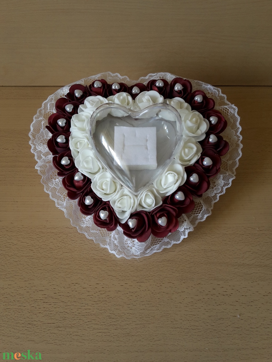 Szív alakú gyűrűtartó - esküvő - kiegészítők - gyűrűtartó & gyűrűpárna - Meska.hu