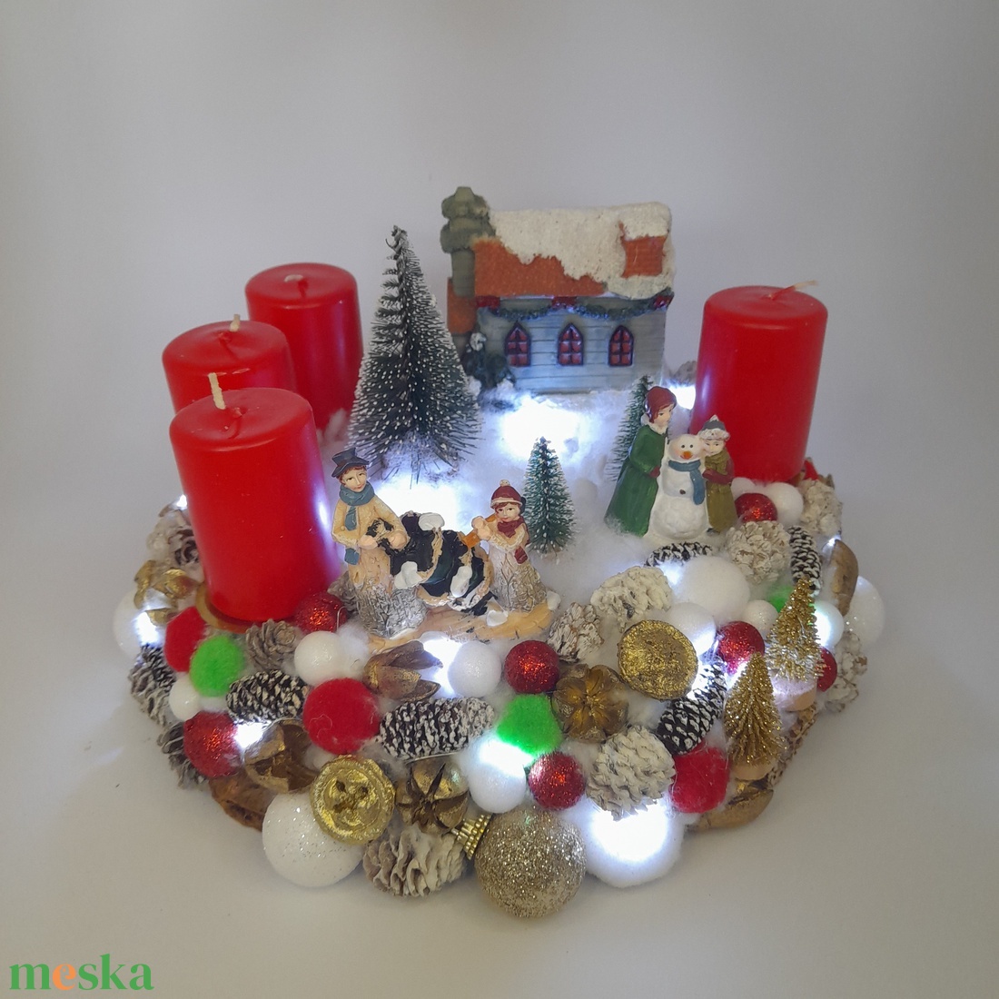 Piros Gyertyás Téli Falu - karácsony - adventi díszek - adventi koszorú - Meska.hu