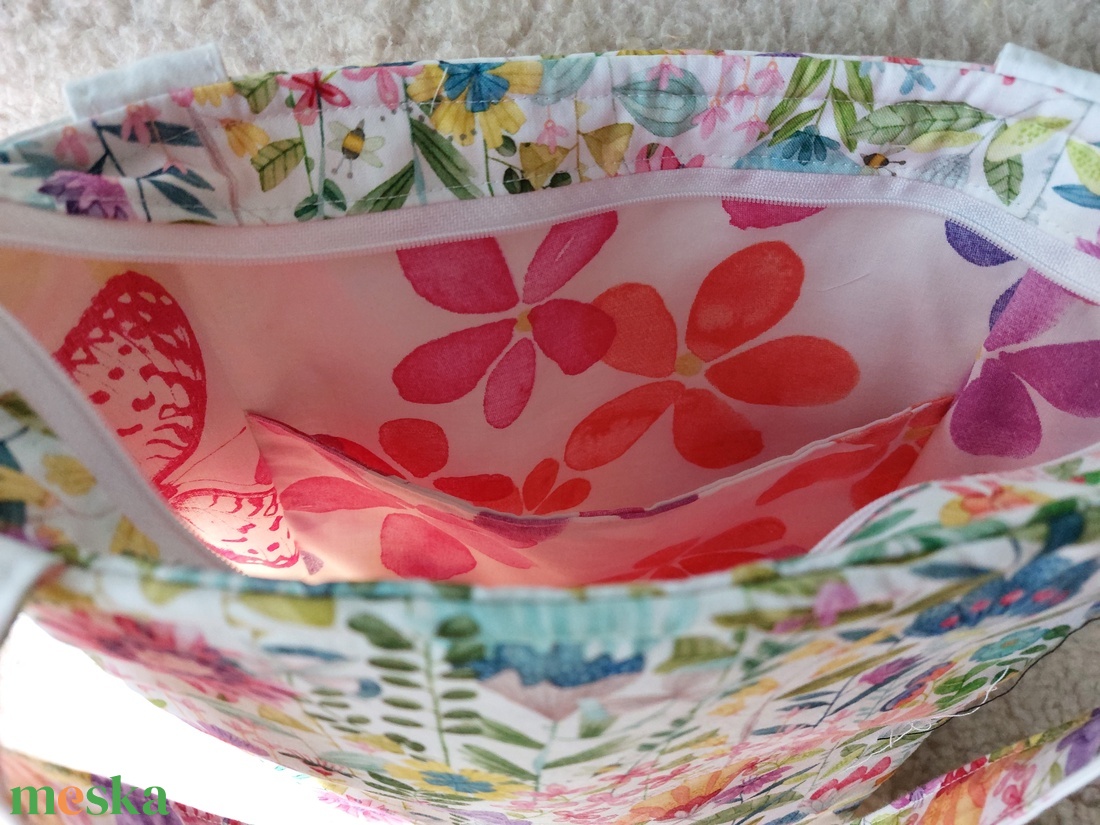 Virágoskert nyári táska - táska & tok - kézitáska & válltáska - válltáska - Meska.hu