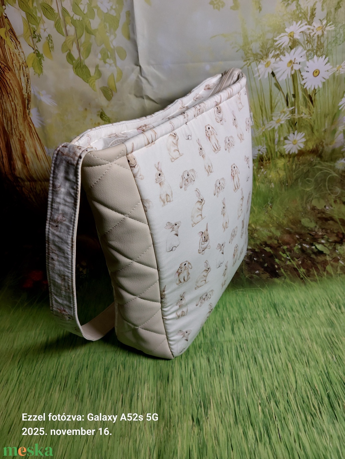 Beige nyuszistáska 3 - táska & tok - kézitáska & válltáska - vállon átvethető táska - Meska.hu