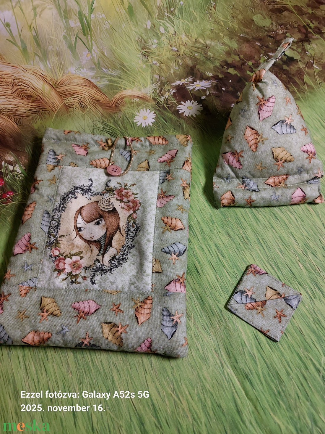 Mirabellés könyvtartó,könyvjelzővel - táska & tok - ebook & tablet tok - Meska.hu