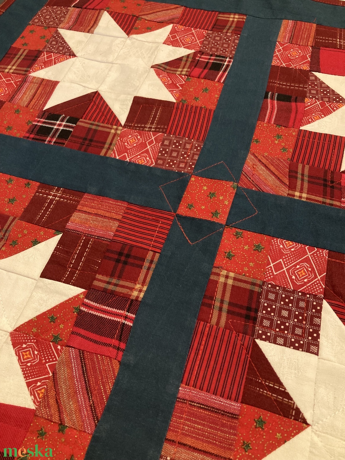 Karácsonyi patchwork asztalközép - karácsony - karácsonyi lakásdekoráció - ünnepi asztaldekoráció - Meska.hu Karácsonyi patchwork asztalközép - karácsony - karácsonyi lakásdekoráció - ünnepi asztaldekoráció - Meska.hu