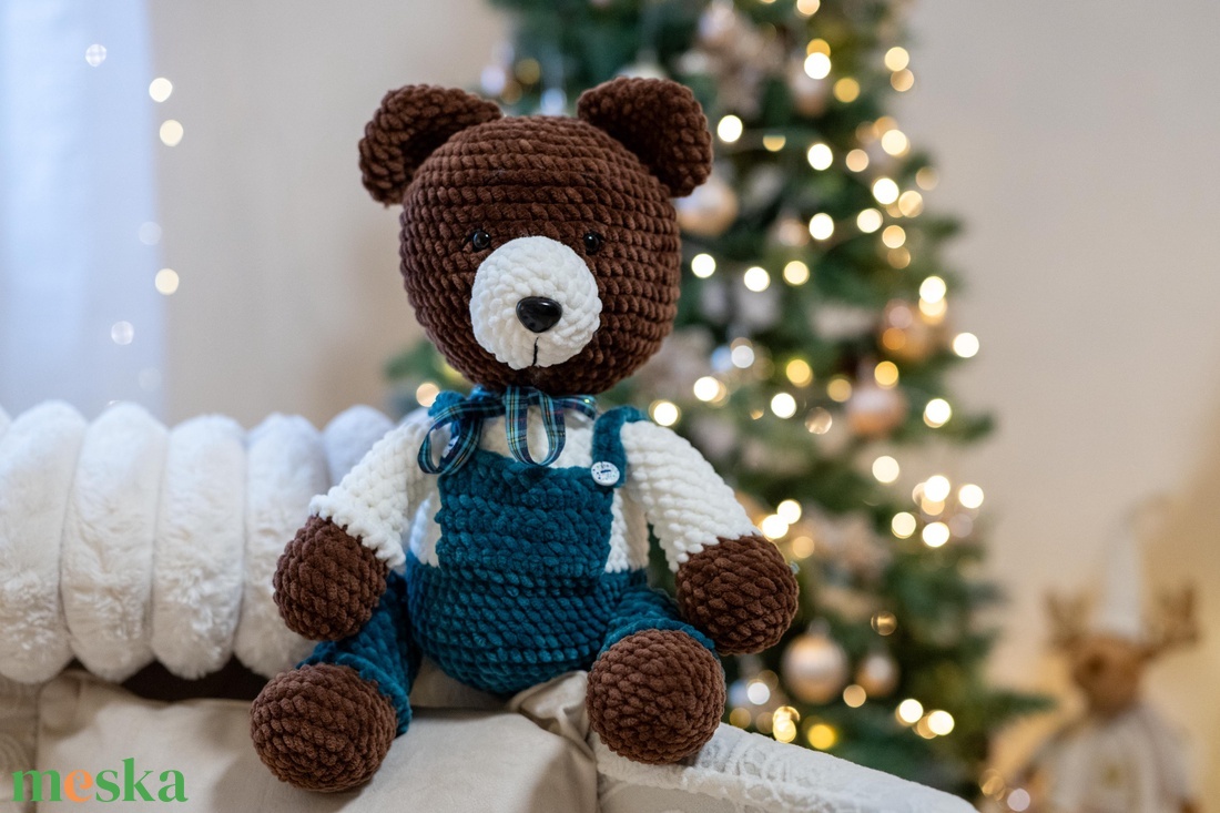 Horgolt mackó kék nadrágban - játék & sport - plüssállat & játékfigura - maci - Meska.hu