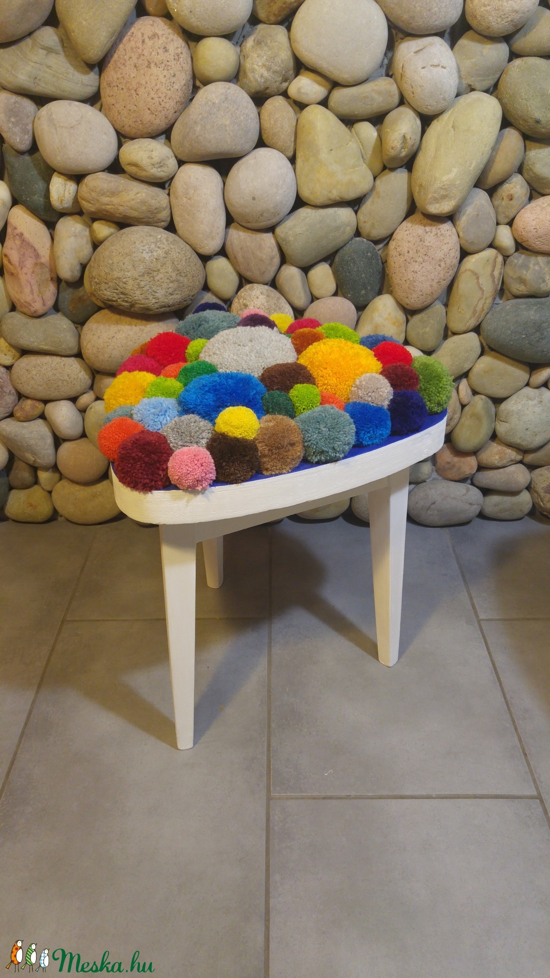 Designer szék-ülőke: csupa színes pompon/pom-pom - otthon & lakás - bútor - puff - Meska.hu Designer szék-ülőke: csupa színes pompon/pom-pom - otthon & lakás - bútor - puff - Meska.hu