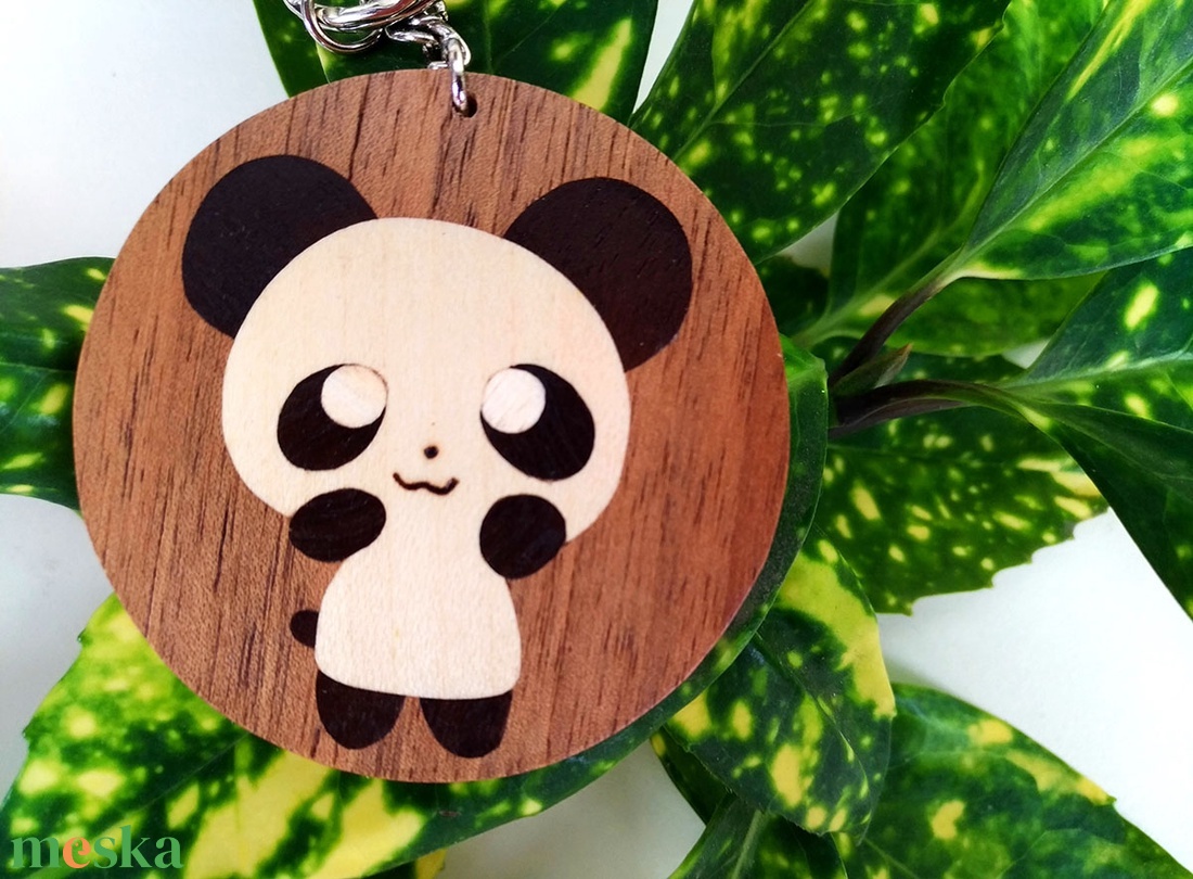Cuki panda fa kulcstartó (Intarzia) - táska & tok - kulcstartó & táskadísz - kulcstartó - Meska.hu
