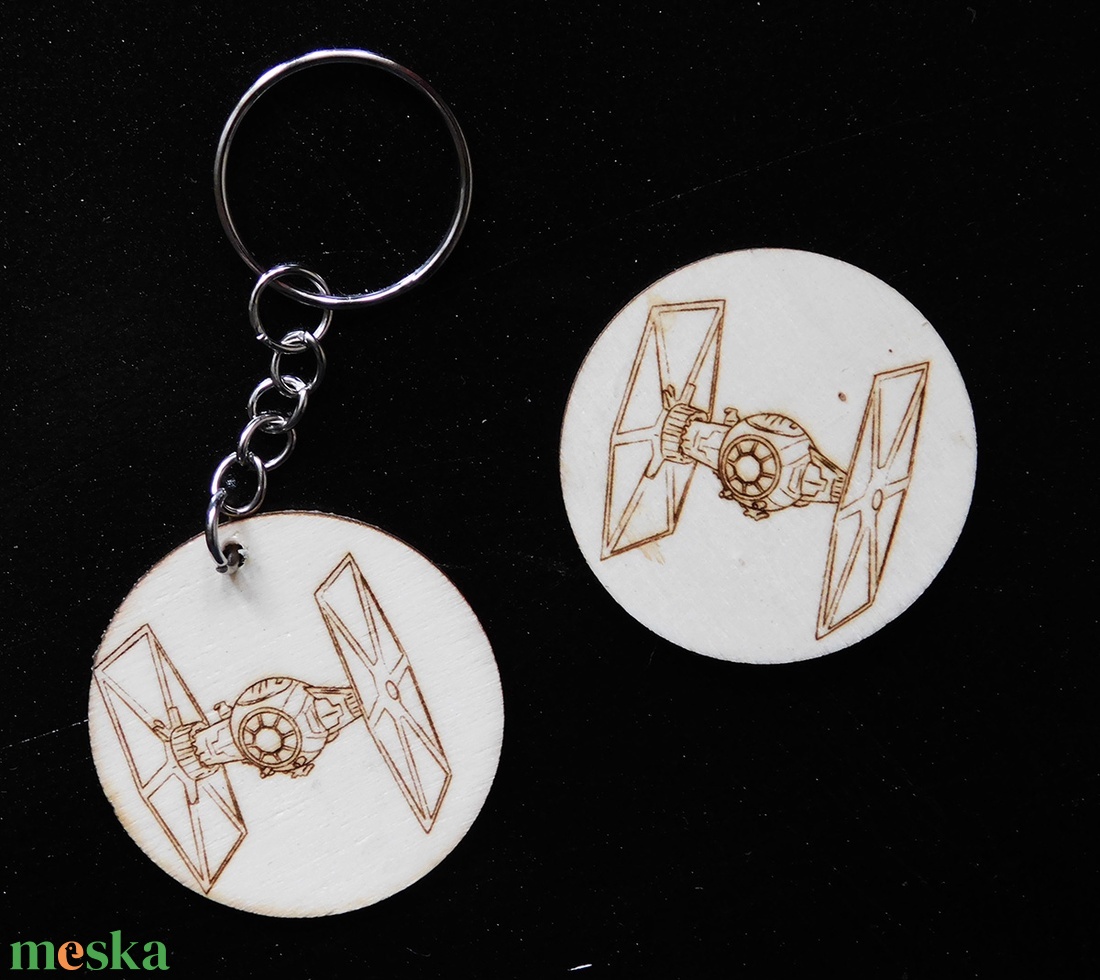 Tie fighter star wars űrhajó kulcstartó/mágnes - táska & tok - kulcstartó & táskadísz - kulcstartó - Meska.hu Tie fighter star wars űrhajó kulcstartó/mágnes - táska & tok - kulcstartó & táskadísz - kulcstartó - Meska.hu