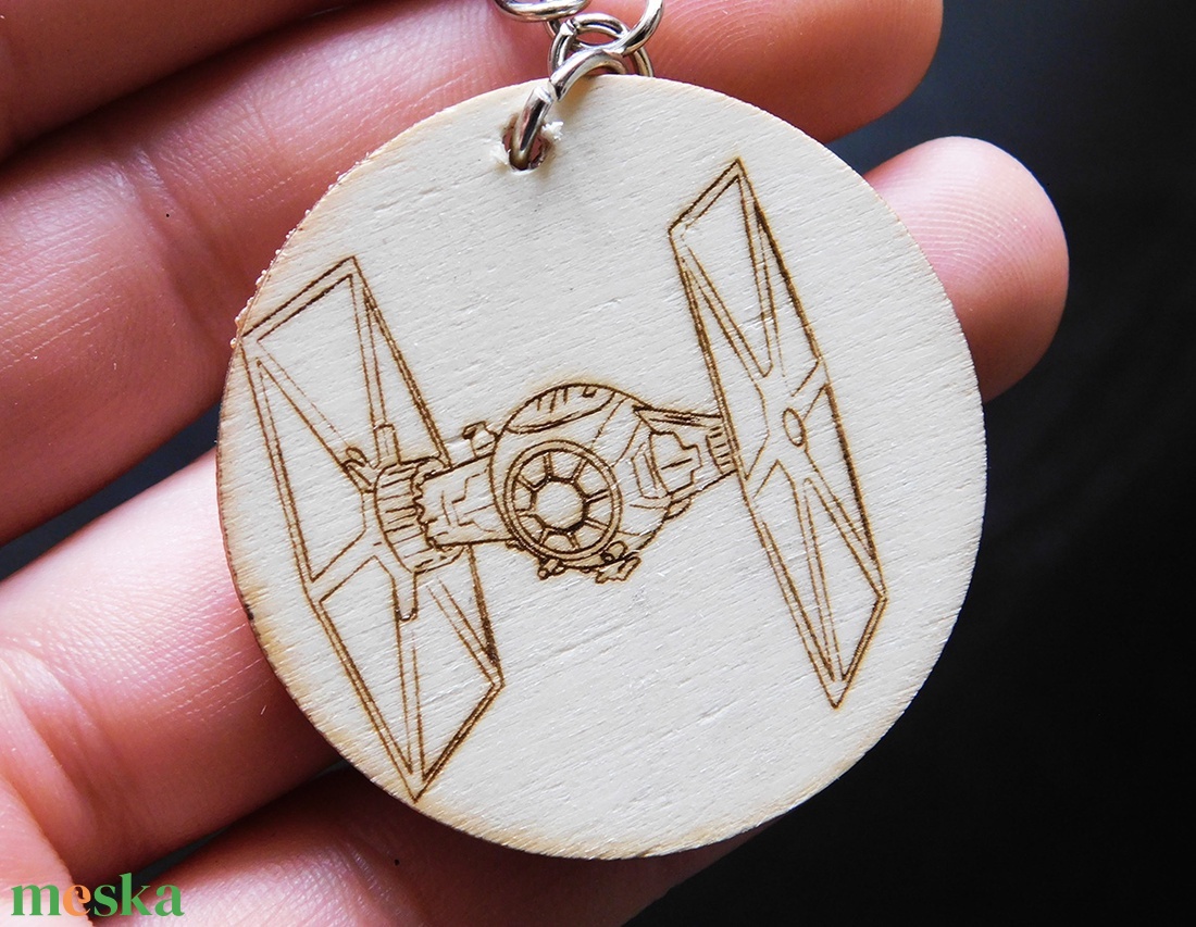 Tie fighter star wars űrhajó kulcstartó/mágnes - táska & tok - kulcstartó & táskadísz - kulcstartó - Meska.hu Tie fighter star wars űrhajó kulcstartó/mágnes - táska & tok - kulcstartó & táskadísz - kulcstartó - Meska.hu