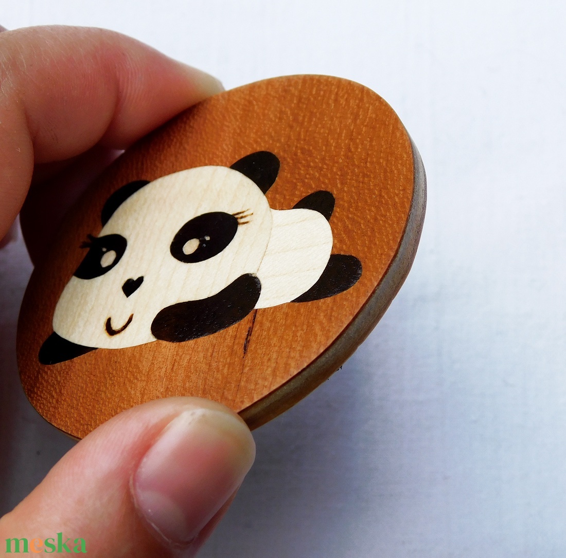Aranyos fekvő panda kulcstartó/mágnes (Intarzia) - táska & tok - kulcstartó & táskadísz - kulcstartó - Meska.hu