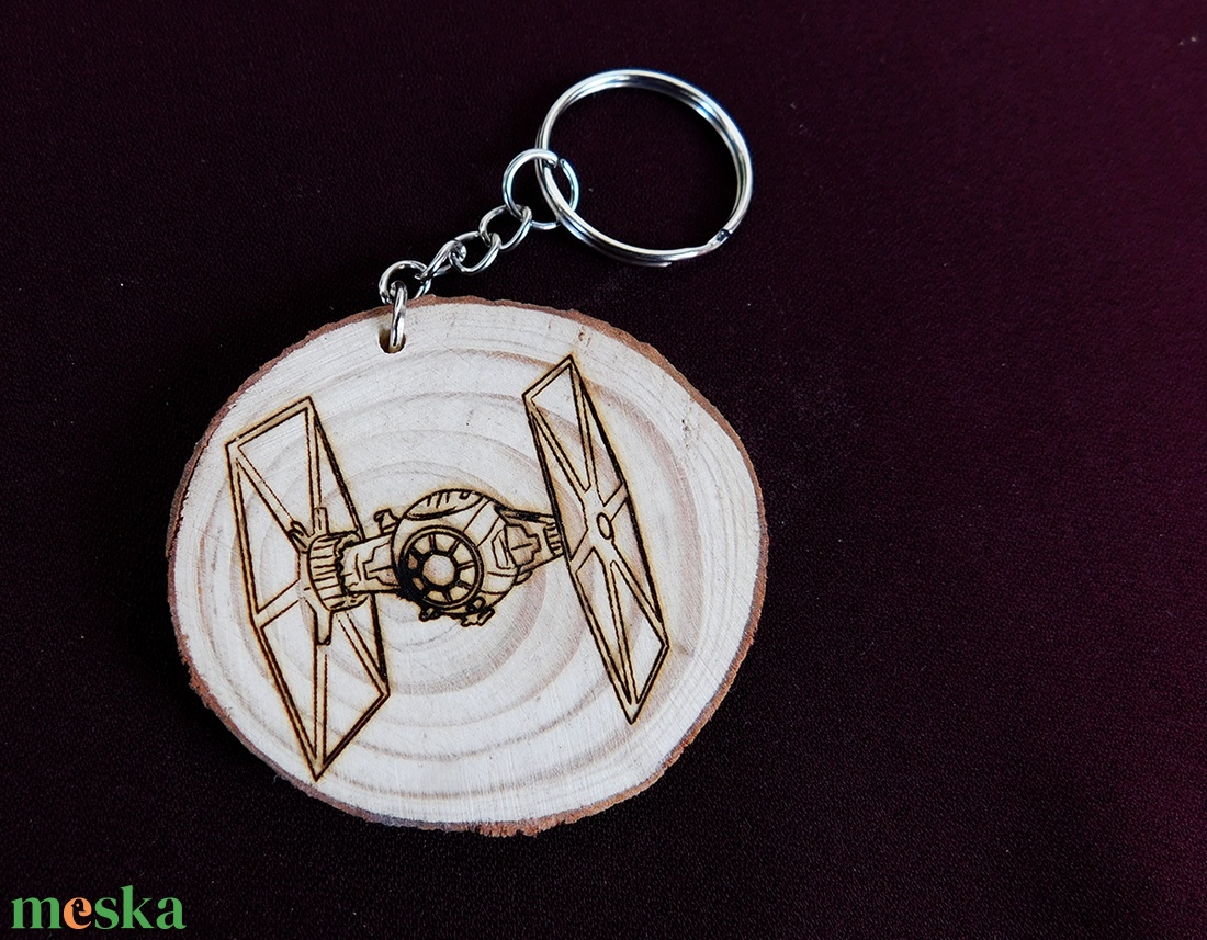 Tie fighter star wars űrhajó kulcstartó/mágnes - táska & tok - kulcstartó & táskadísz - kulcstartó - Meska.hu Tie fighter star wars űrhajó kulcstartó/mágnes - táska & tok - kulcstartó & táskadísz - kulcstartó - Meska.hu